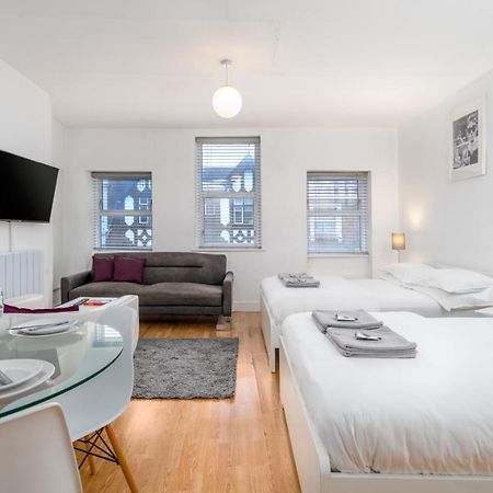 Soho & Covent Garden Apartment, Sleeps 3 London Kültér fotó