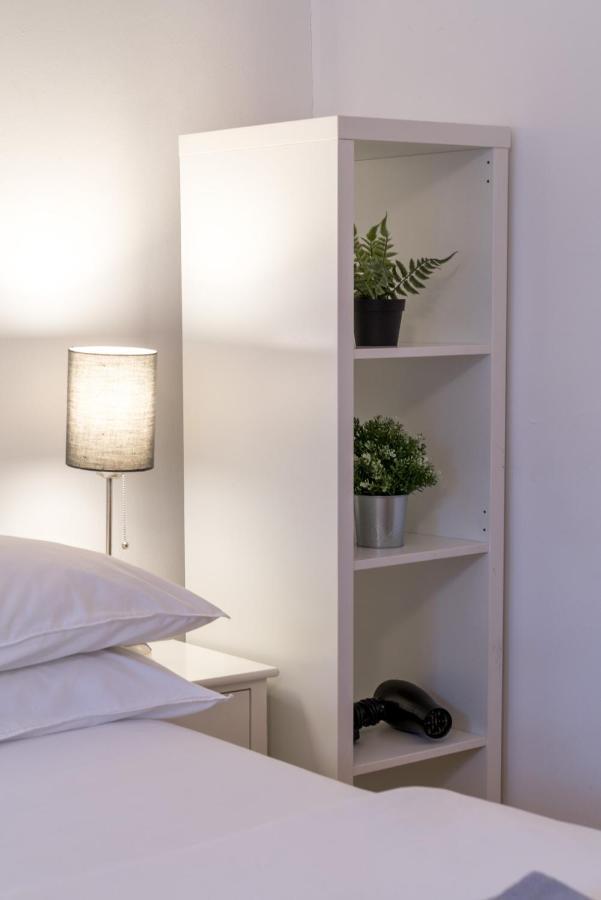 Soho & Covent Garden Apartment, Sleeps 3 London Kültér fotó