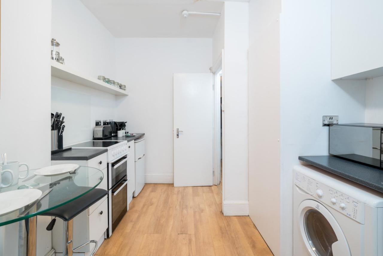 Soho & Covent Garden Apartment, Sleeps 3 London Kültér fotó