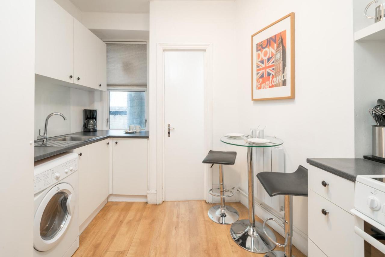 Soho & Covent Garden Apartment, Sleeps 3 London Kültér fotó